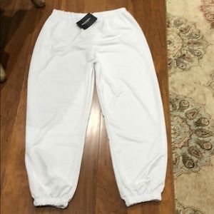 Pretty little thing white sweatpants XL size12 NWT